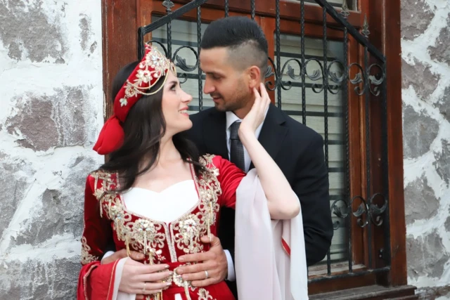 Hayal Kına Konağı