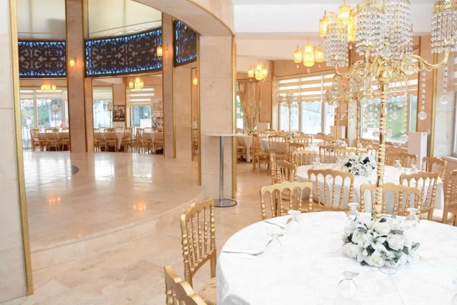 Salon Saray Davet