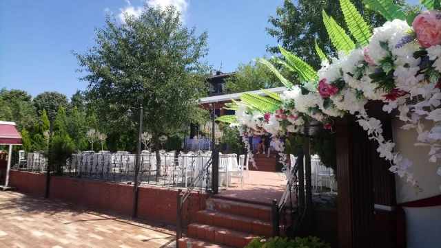 Kuzey Garden