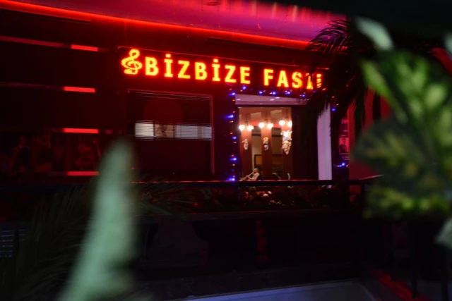 Biz Bize Fasıl