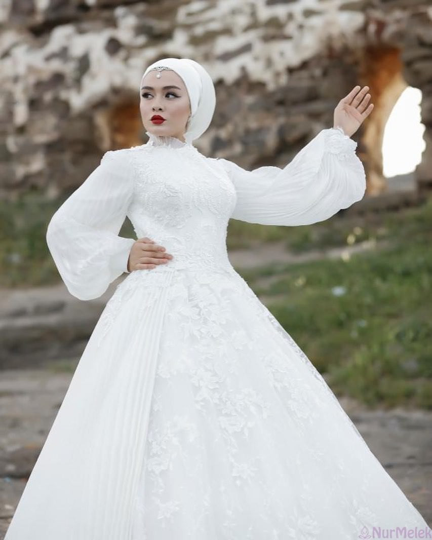 sade-tesettur-gelinlik-modelleri-18