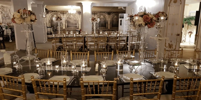 Melina Wedding House