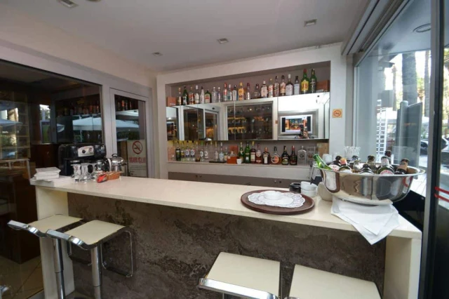 Karaca Otel