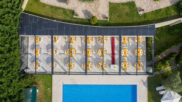 Poolside Bahçeşehir