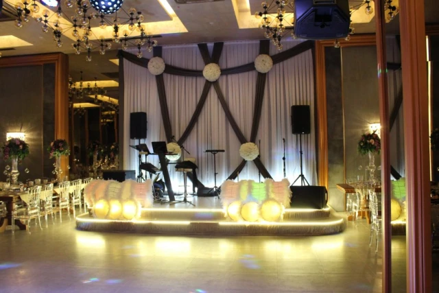 Glory Wedding Venue Deluxe