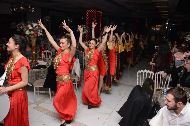 Elisa Davet ve Balo Salonları