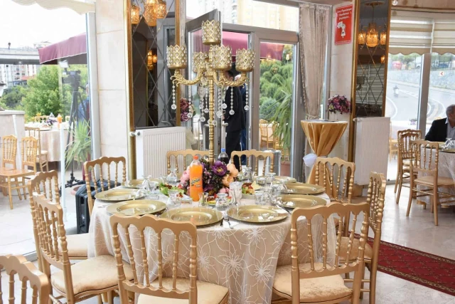 Salon Saray Davet