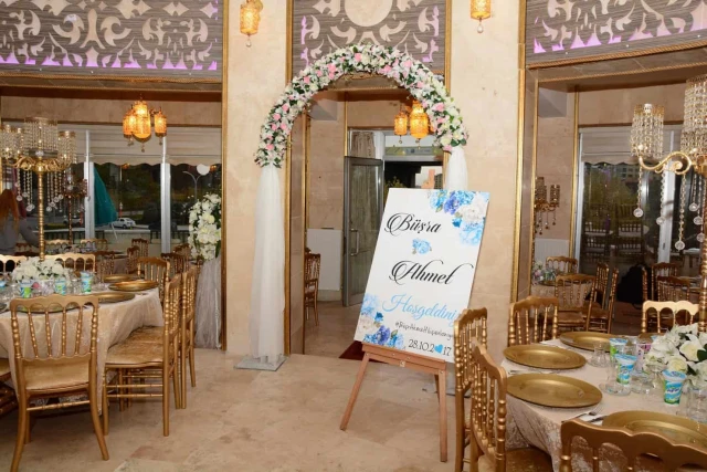 Salon Saray Davet