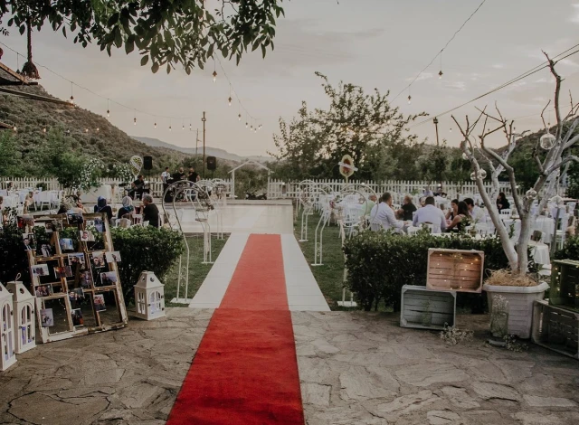 Oasis Park Kır Bahçesi