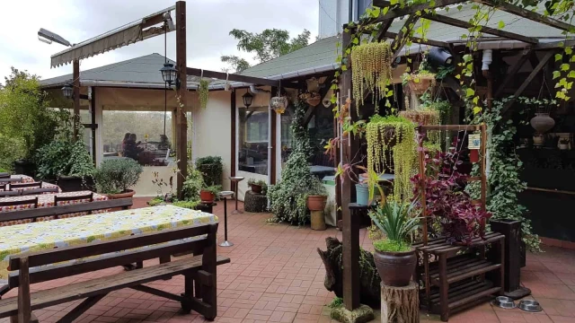 Hera Restaurant