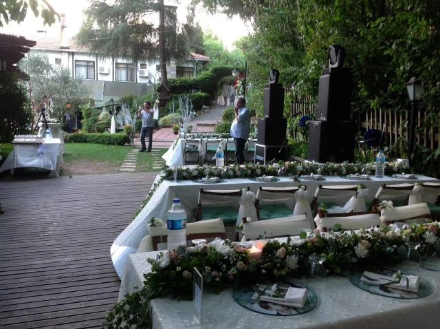 Hera Restaurant