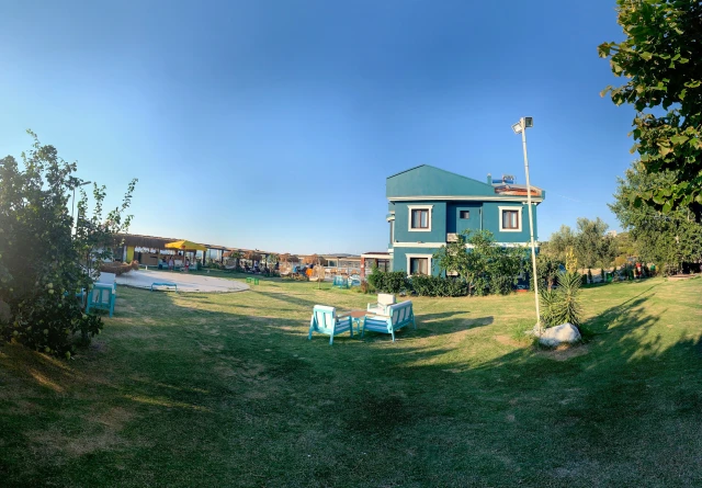 Queen Of Foça