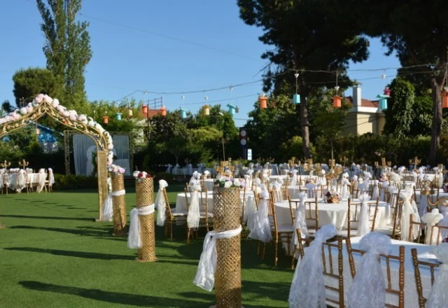 Temenye Quince Garden