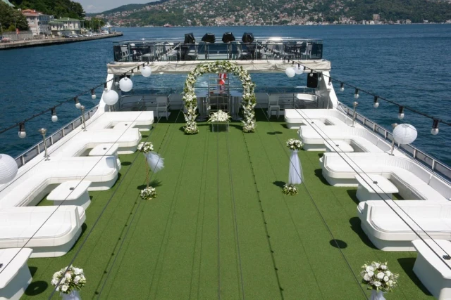Beyaz Martı Davet Gemisi