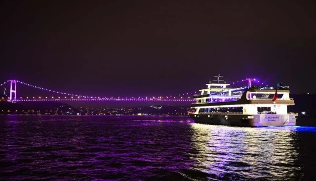 Beyaz Martı Davet Gemisi