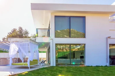 Villa Infinity Wild