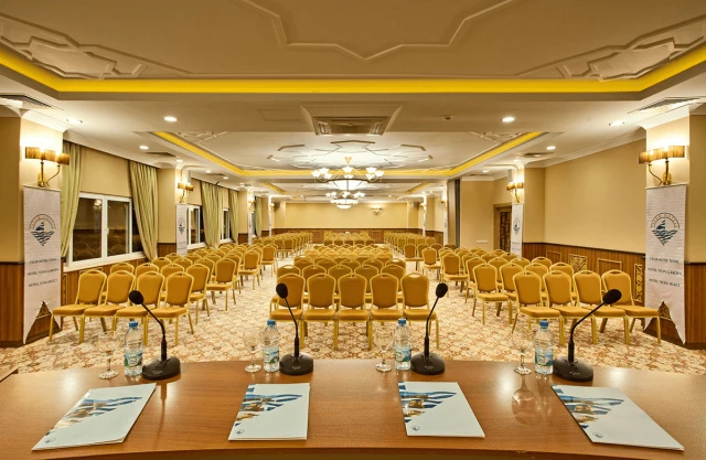 Titan Garden Hotel
