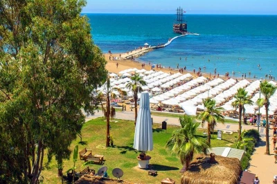 Larissa Beach Club Side