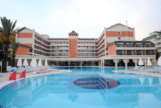 İnsula Resort & Spa Hotel