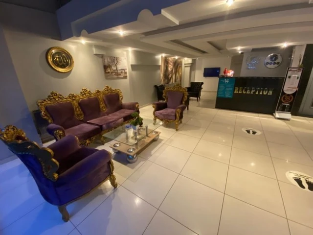 Grand 53 Hotel