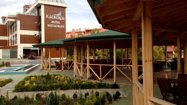 Kadhırga Hotel