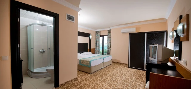Mc Mahberi Beach Hotel