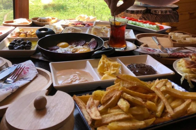Çamdibi Konaklama