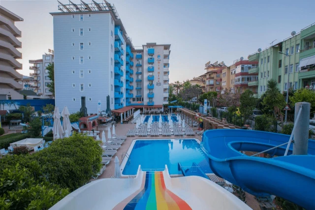 Club Big Blue Suite Hotel