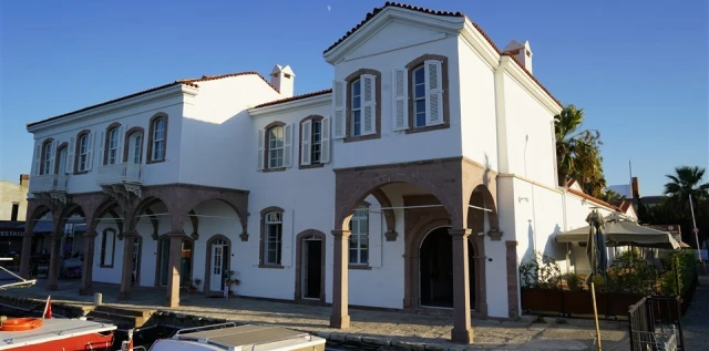 Gümrük Urla Hotel