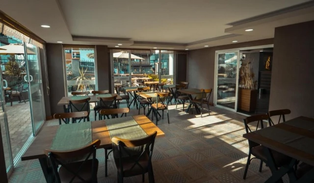 Nova Suites Hotel