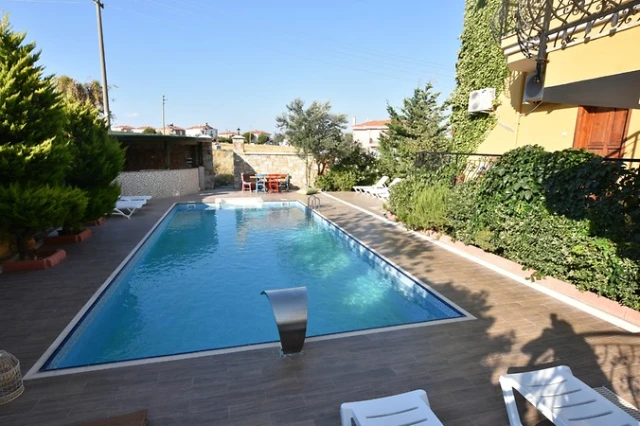 Cunda Uzun Hotel