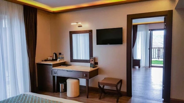 Sera Lake Resort Hotel & Spa