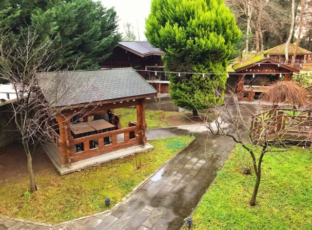 Sandal Hotel