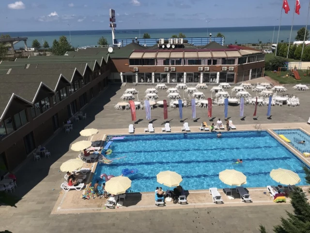 Sandal Hotel