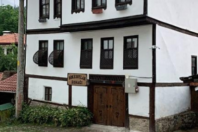 Bökesoylar Konağı