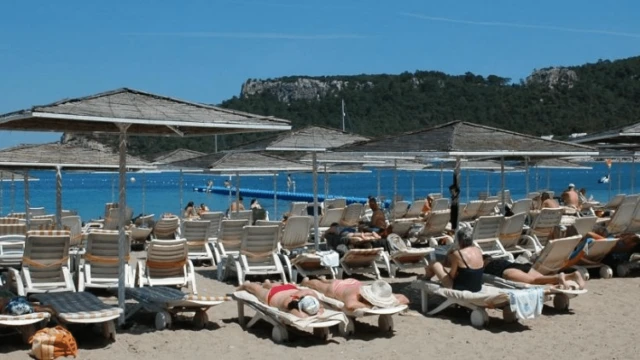 Meder Resort Hotel