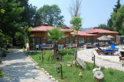 Utopia Lodge Hotel