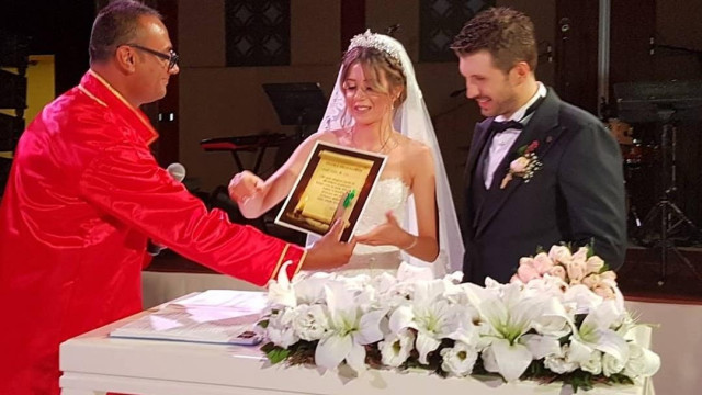 Tiyatral Nikah Sanatçısı