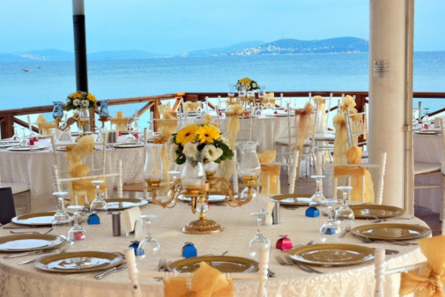 Kadıköy Düğün Mekanları, Otelde Düğün ve Kır Düğünü Fiyatları