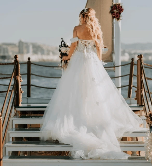 melek-ozyenilmez-moda-evi-gelinlik-konak-izmir-8