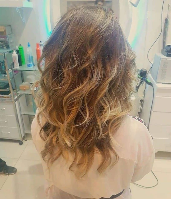 Ajda Kuaför ve Güzellik Salonu