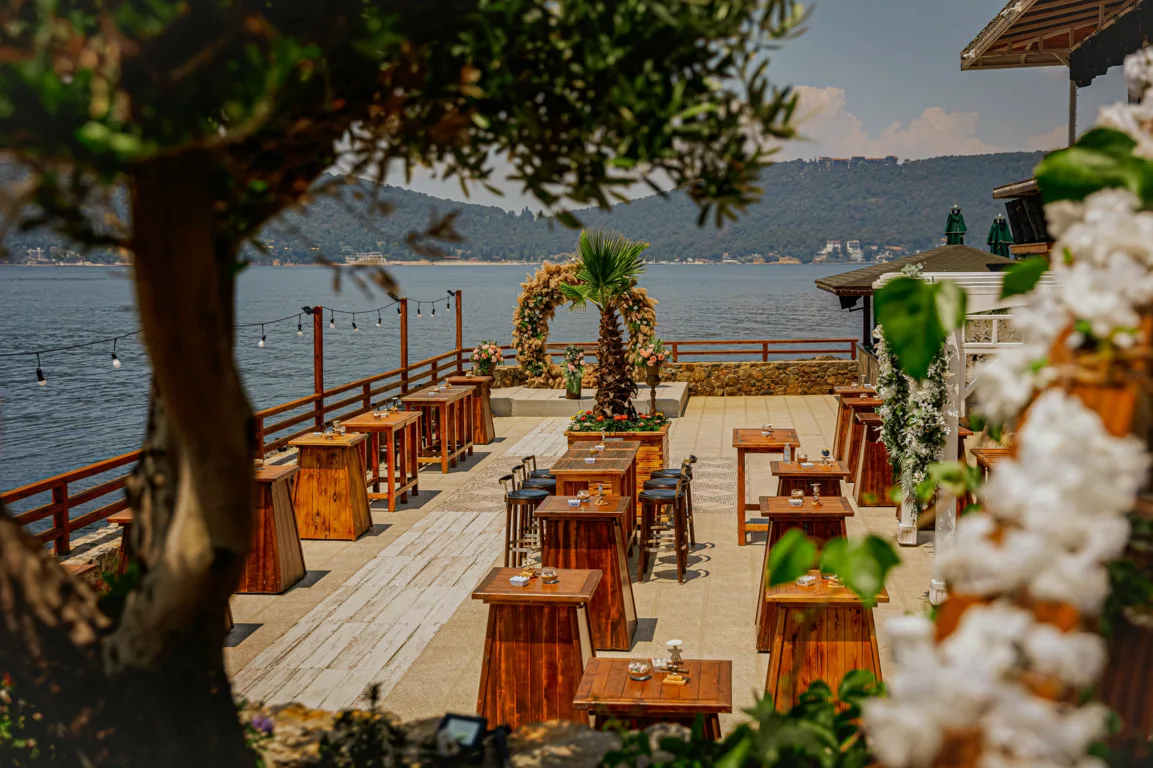 İstanbul'un En L&uuml;ks 20 D&uuml;ğ&uuml;n Mekanı ve Balo Salonu