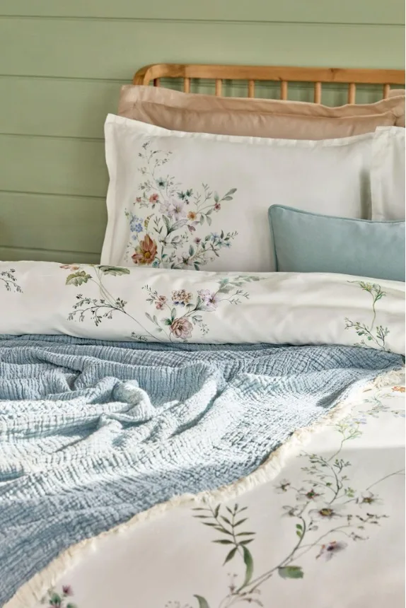 Linens Pike ve Yatak Örtüsü Modelleri ile Rahatlık ve Şıklık Bir Arada