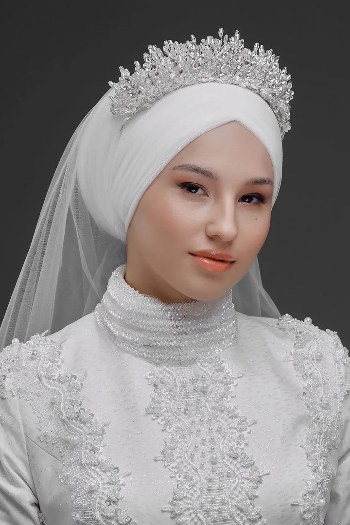 Tesett&uuml;r Gelin Tacı Modelleri | Tesett&uuml;r Gelin Sa&ccedil; Aksesuarları